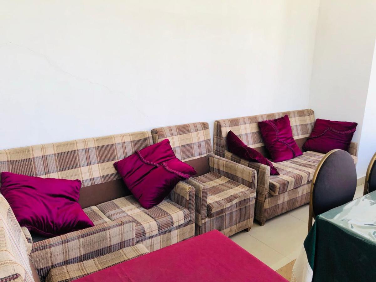 קנדי Suisse Villa מראה חיצוני תמונה