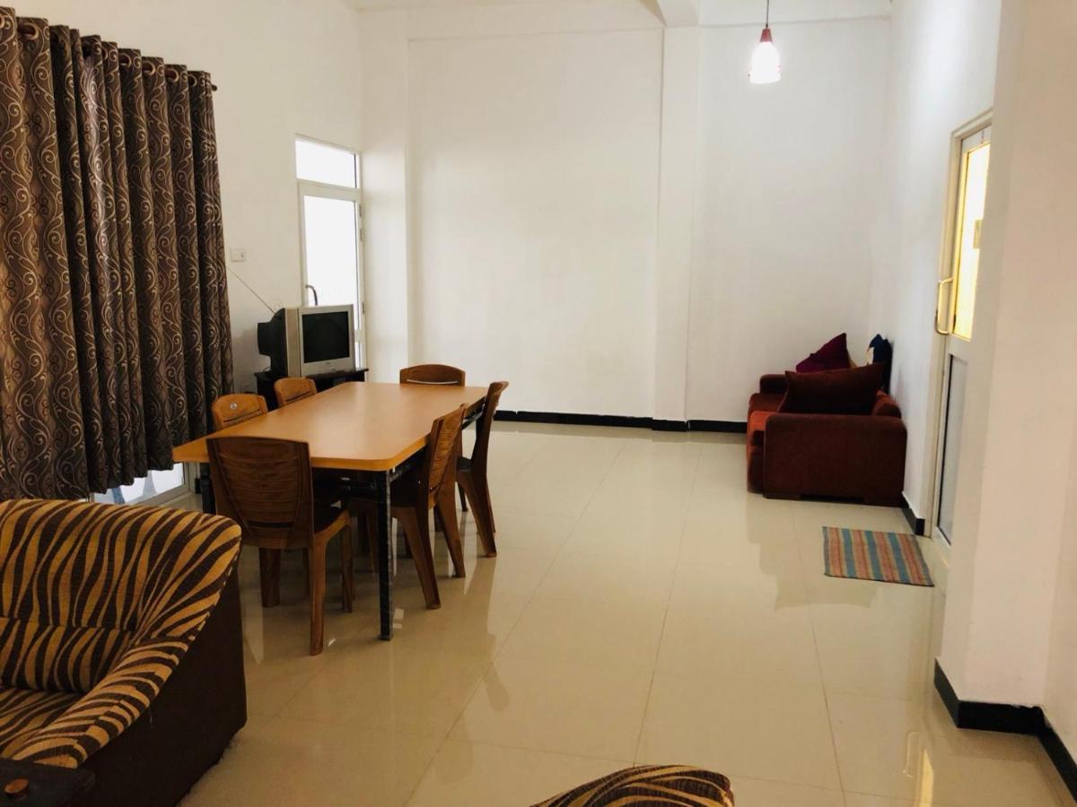קנדי Suisse Villa מראה חיצוני תמונה